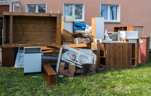 Best Yard Waste Removal  in Bessemer, MI